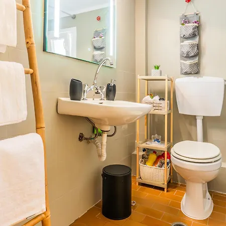 Balcony By The Bay * PalaiónTsiflíkion